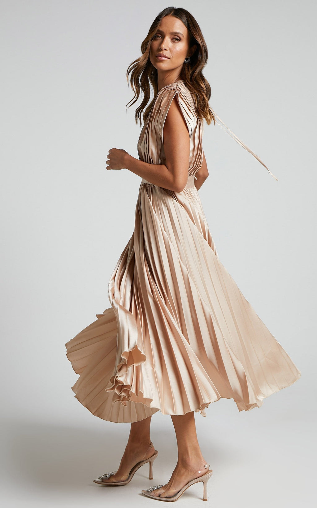 Eulalia | Women's Elegant V-Neck Pleated Midi Dress