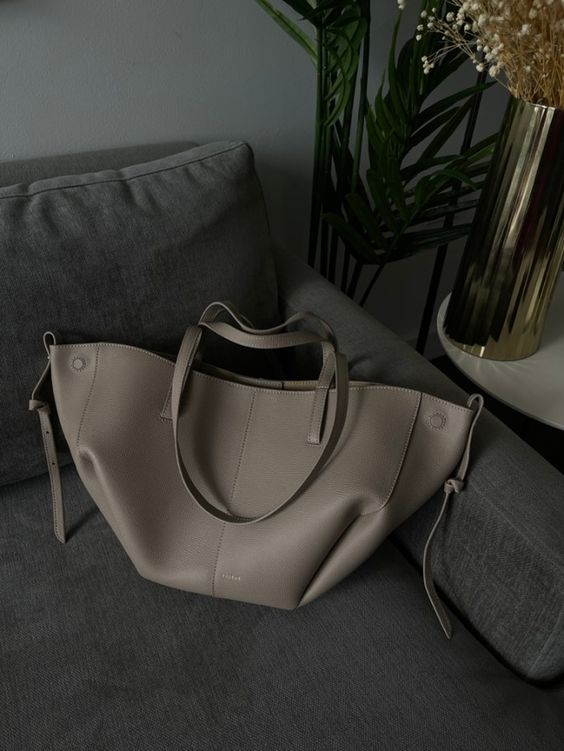 Winsome | Women's Minimalist Structured Tote Bag