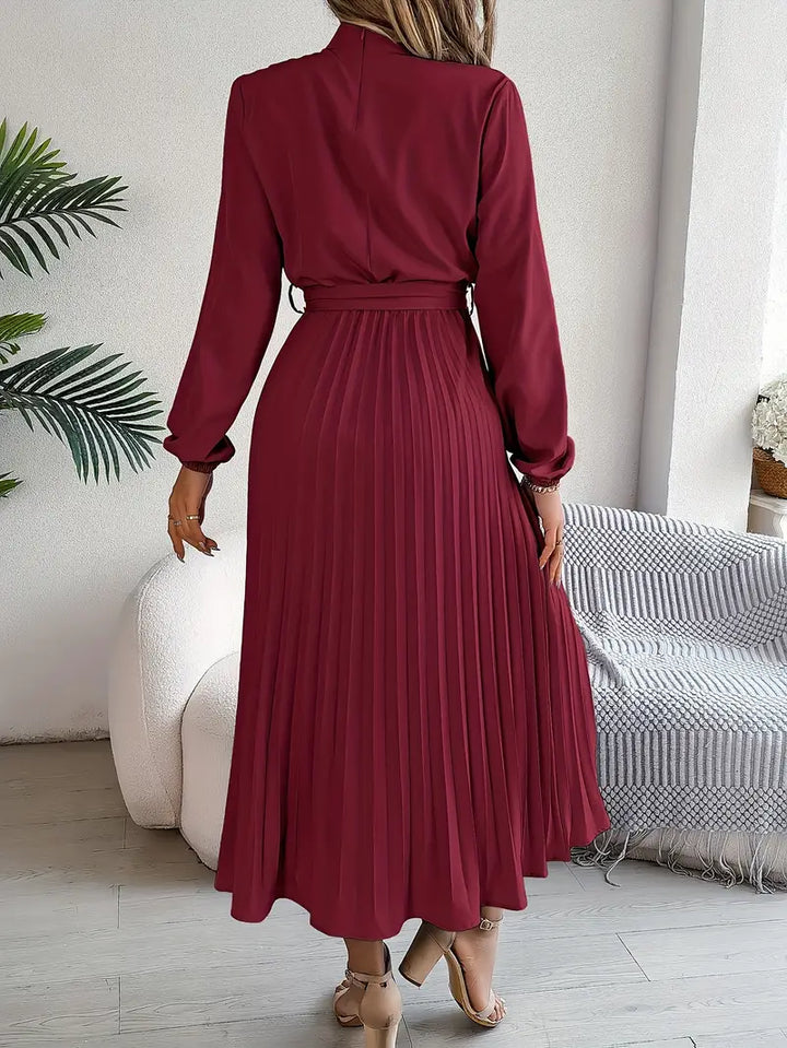 Nolira | Women's Pleated Belted Long Sleeve Midi Dress