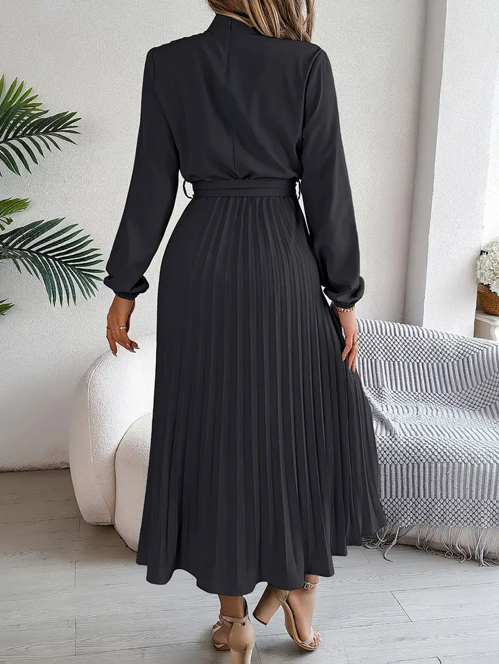 Nolira | Women's Pleated Belted Long Sleeve Midi Dress