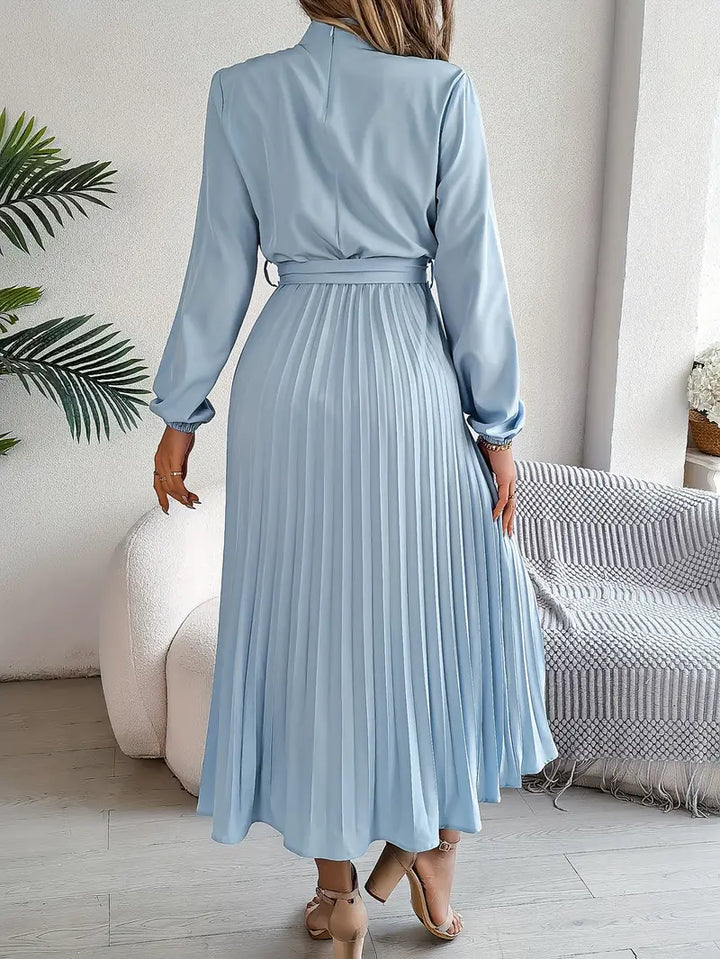 Nolira | Women's Pleated Belted Long Sleeve Midi Dress